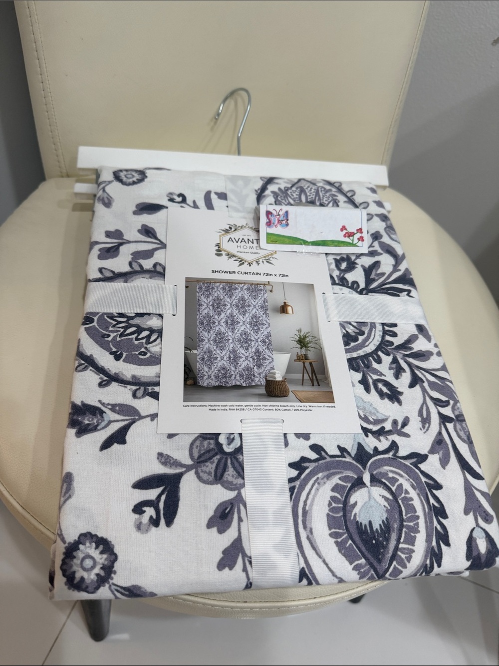 Avante  White and Gray Paisley Floral Print Shower Curtain